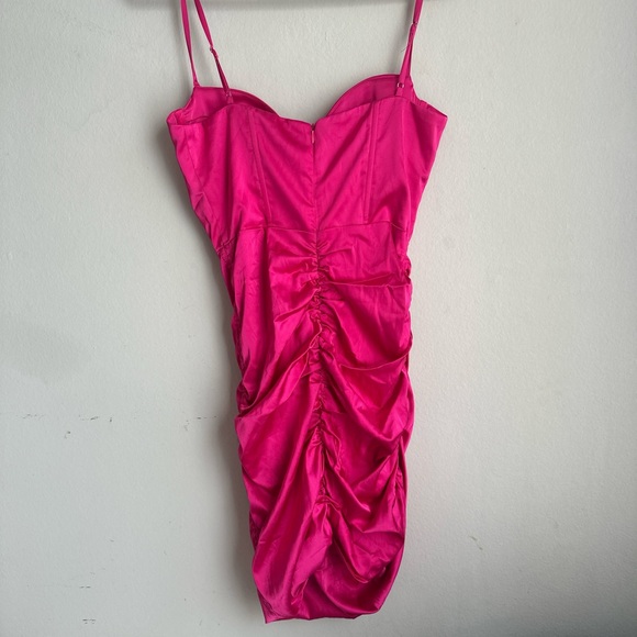 Elegant Pink Bodycon Dress - Picture 3 of 3